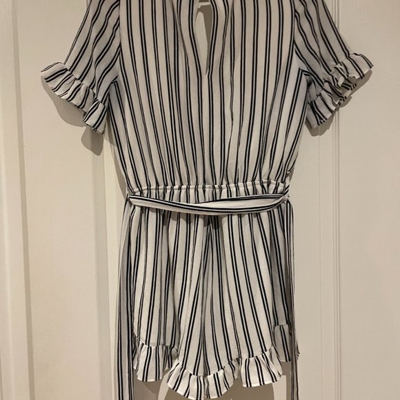 Adorable Striped Romper with Ruffle Detail - Picture 5 of 9